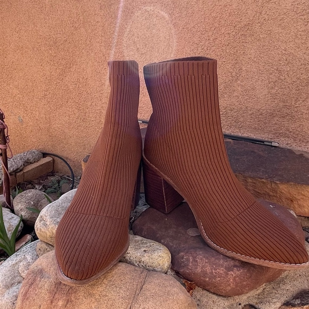 Steven New York Nara Ribbed Sock Bootie shoes Size 10’